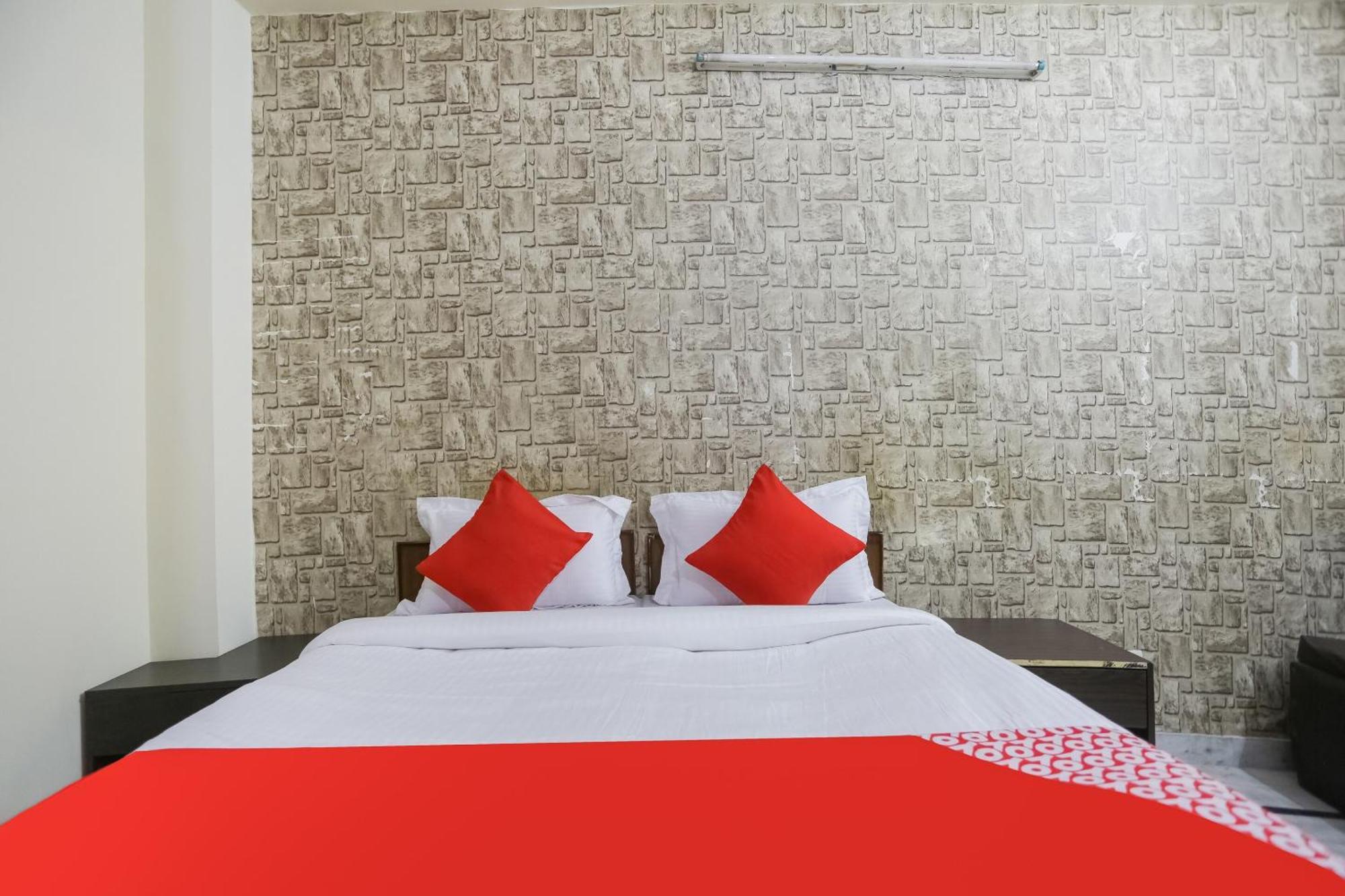 Hotel O Green High New Delhi Exterior photo